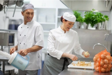 Tork 900132 ręcznik papierowy czyściwo 10 rolek po 110m